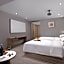 Kaiserdom Hotel-Ouzhuang Metro