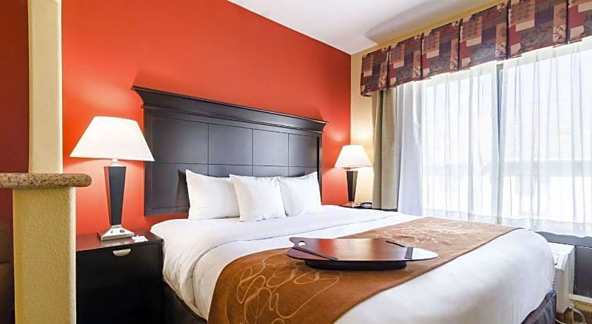 Comfort Suites Salina South