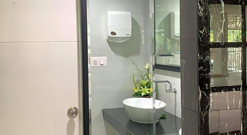 Icare Residence & Hotel