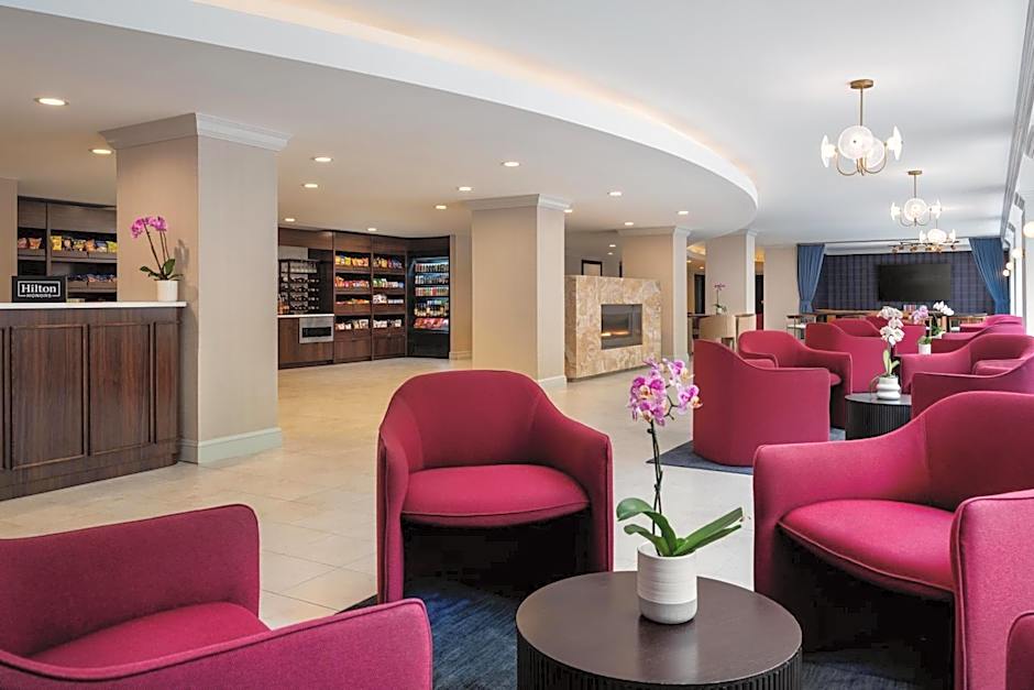 Hilton Orrington / Evanston
