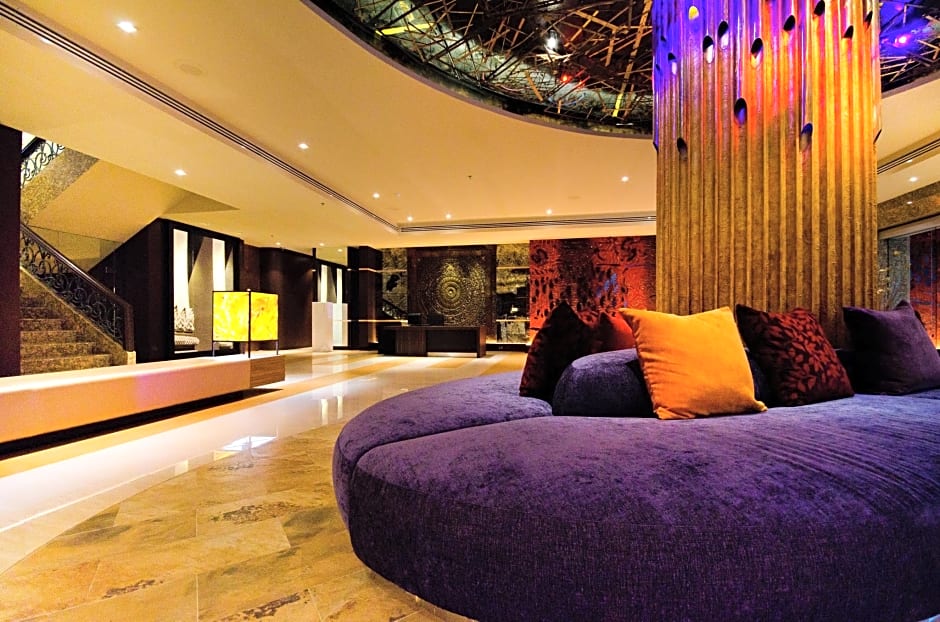 TONGTARA RIVERVIEW HOTEL