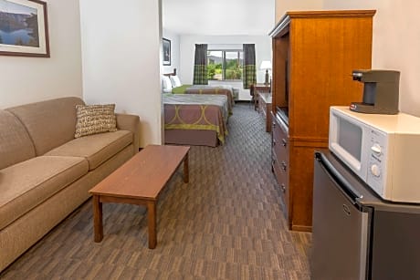 Queen Room with Two Queen Beds - Mobility Access/Non-Smoking