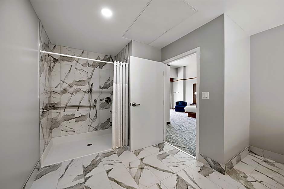 Photo 1 of 4 of 1 King Bed, Hearing/Mobility Accessible, Roll in Shower