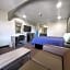 Scottish Inn and Suites Beaumont