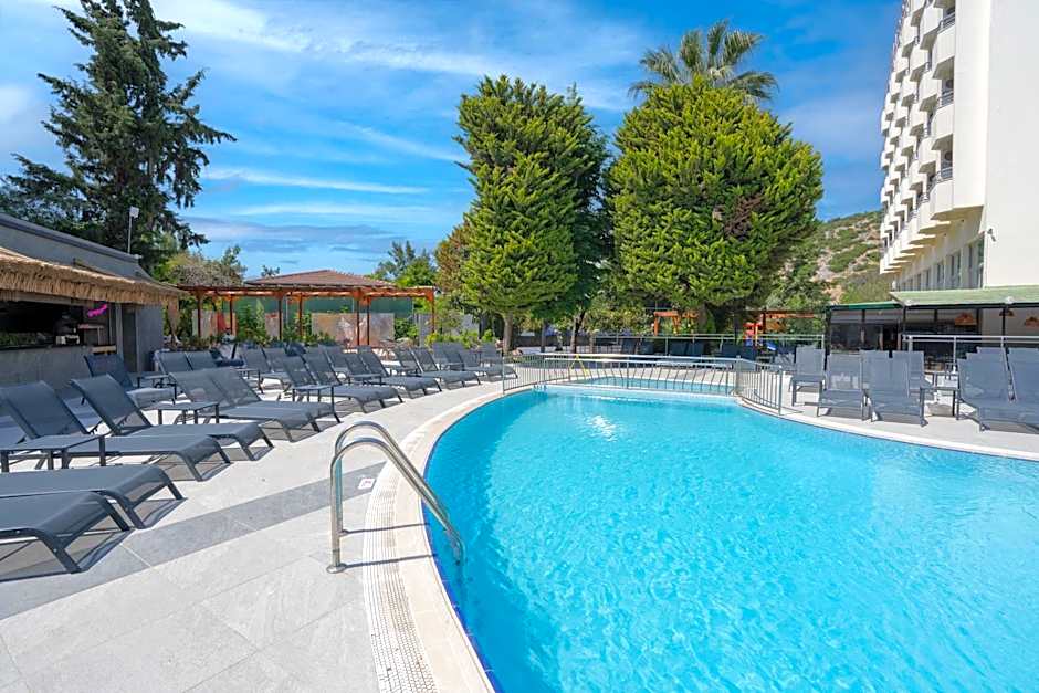 Marbel Hotel by PalmWings