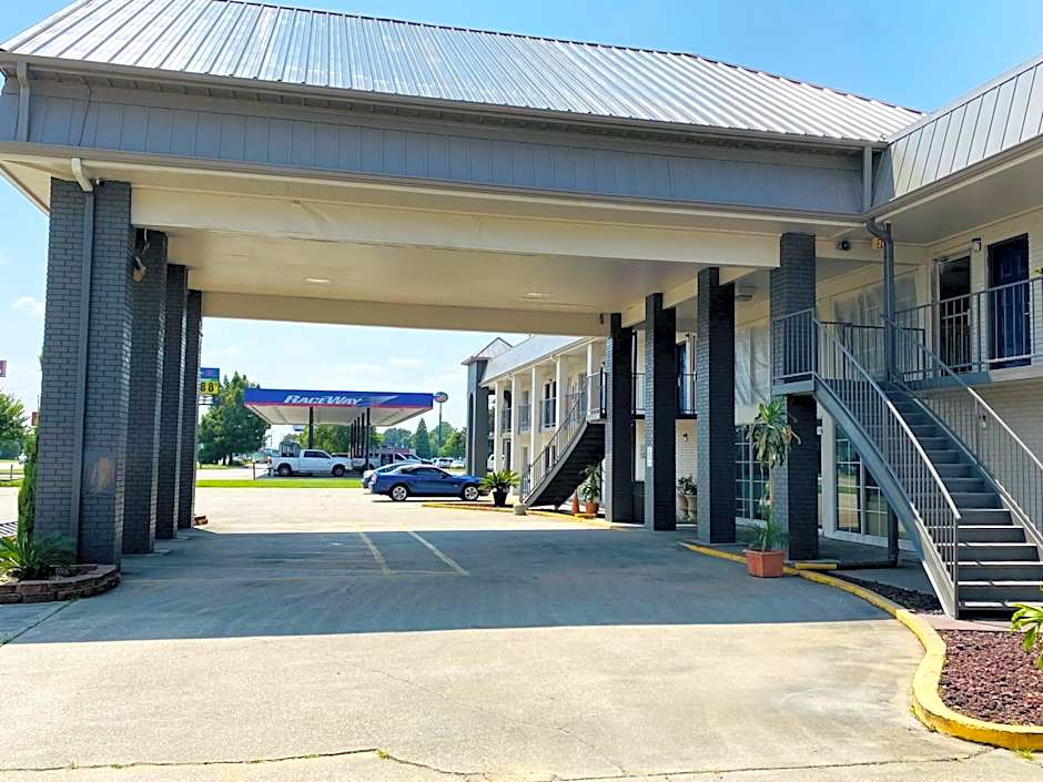 Super 8 by Wyndham New Iberia