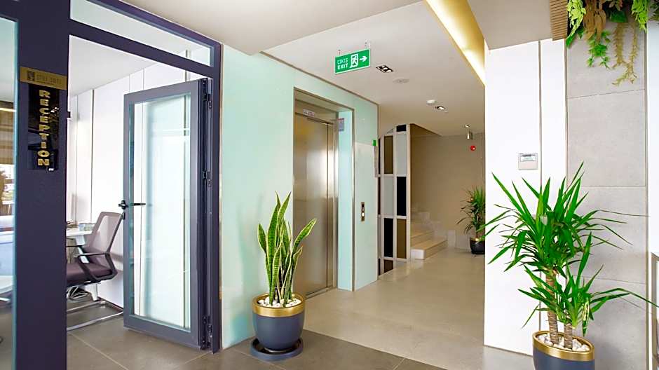 STIL SUITE MARINE HOTEL