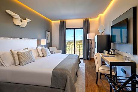 Triple Room with Balcony