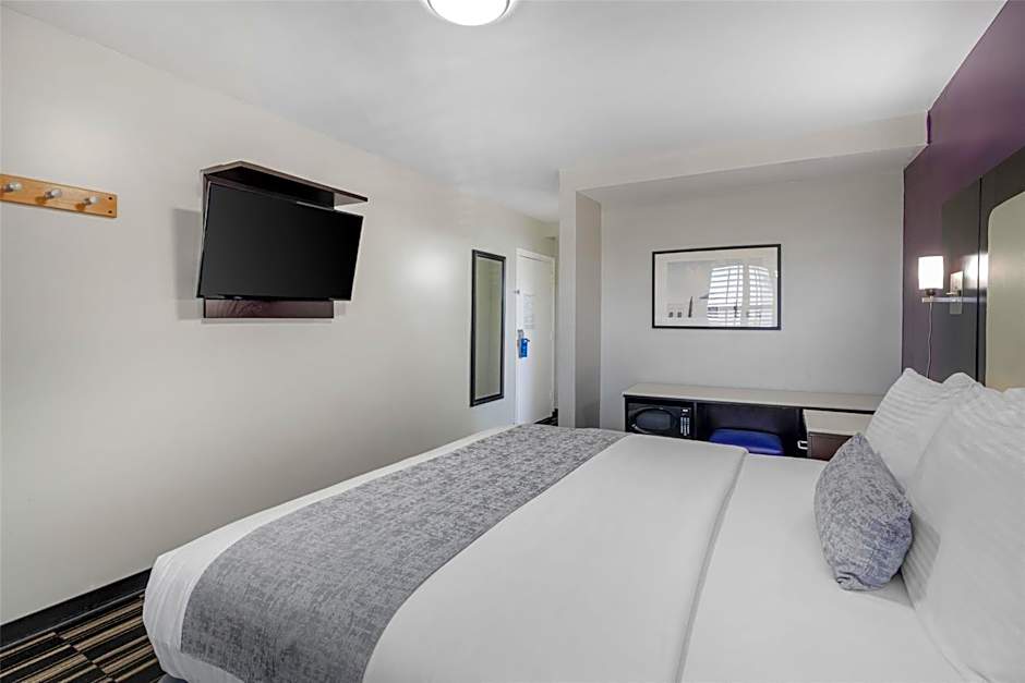 SureStay Hotel by Best Western Beverly Hills West LA