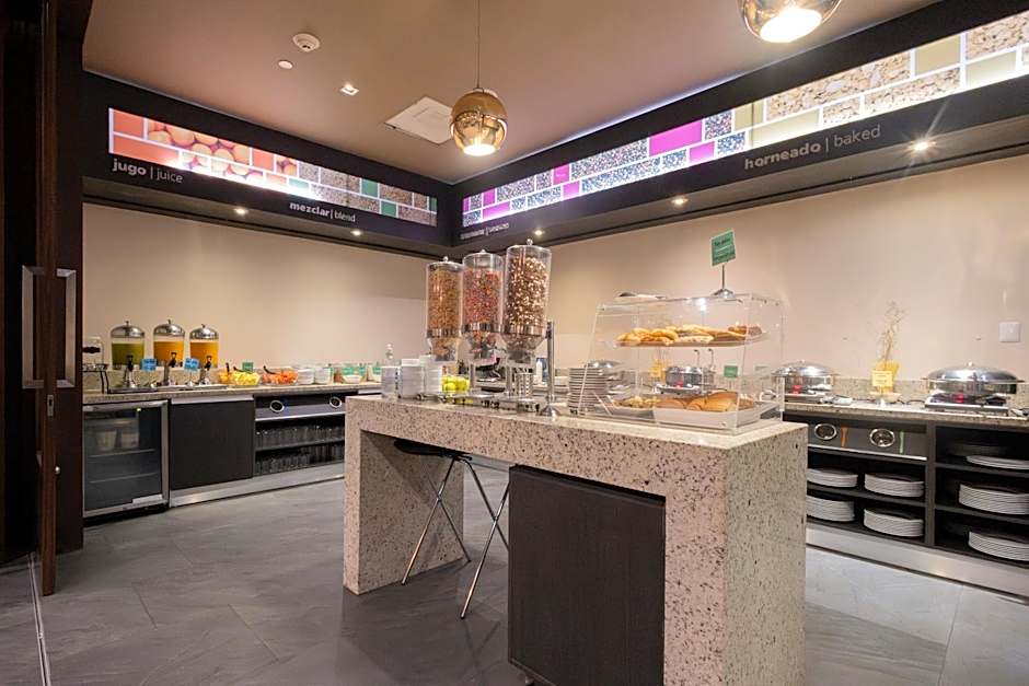 Hampton Inn By Hilton Leon, Guanajuato, Mexico