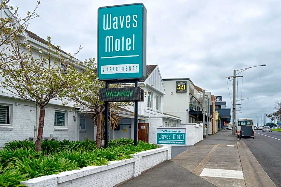 Waves Motel and Apartments