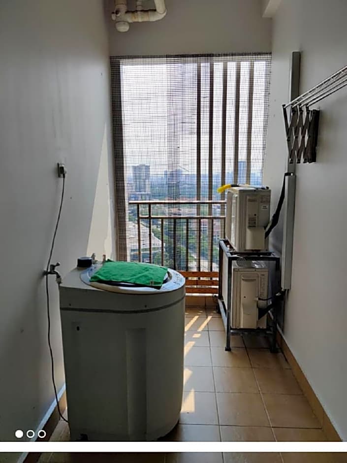 Shaftsbury Residence Cyberjaya with free parking & Netflix