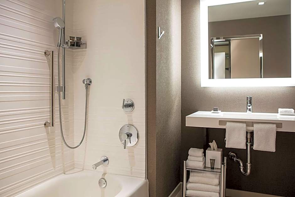 AC Hotel by Marriott San Jose Downtown