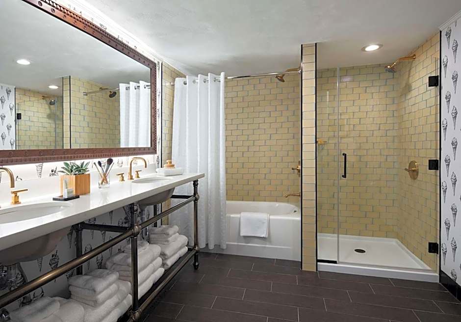 Graduate By Hilton State College