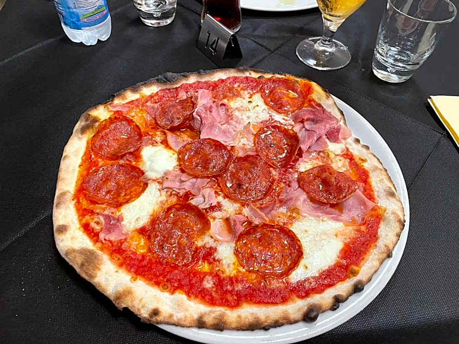 Albergo pizzeria 76 06