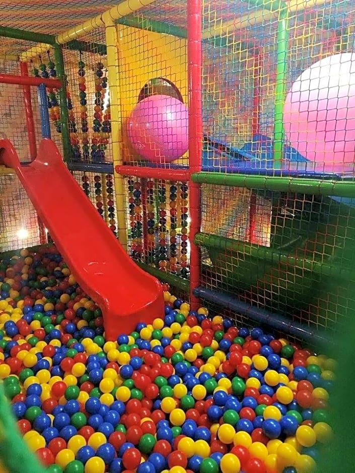 GOŚCINIEC NAD SAWĄ