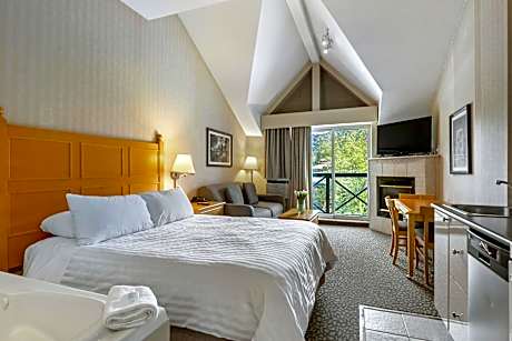 Deluxe Queen Room with 2 Queen Beds