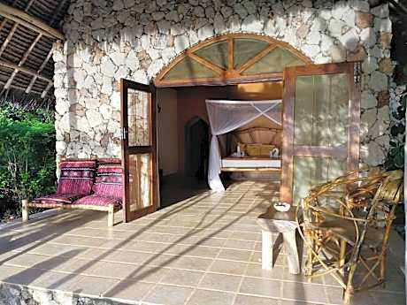 Bungalow - Water Front