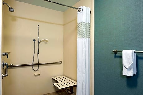 King Room with Accessible Tub - Mobility and Hearing Access/Non-Smoking