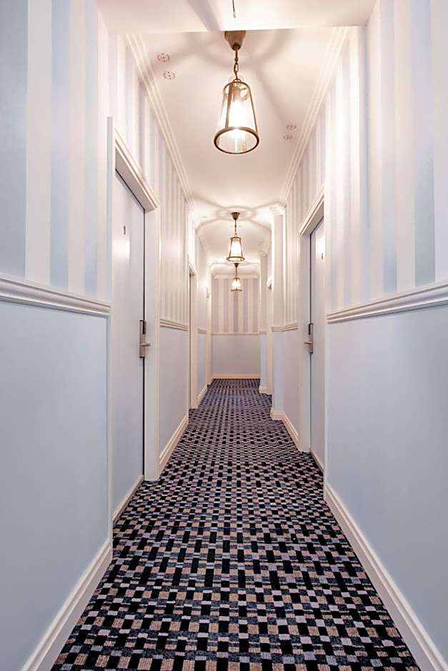 Bankstown Hotel