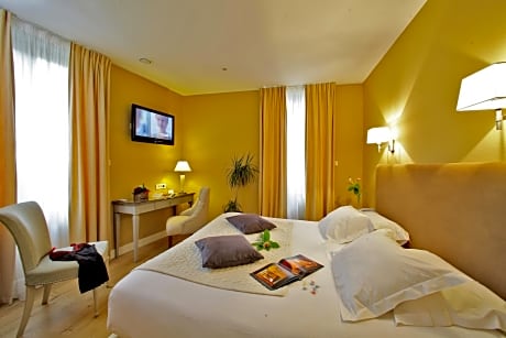 Superior Queen Room