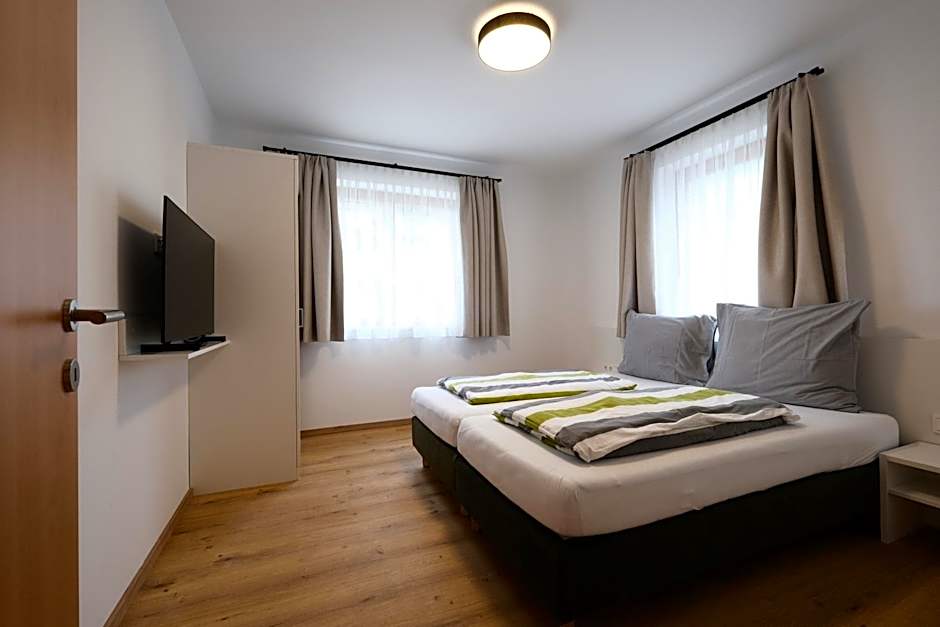 SeeHotel & SeeApartments Kärntnerhof- direkt am See!