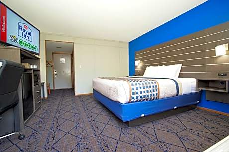 Deluxe King Room - Non-Smoking