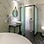 Brown Dot Hotel Gyeongju