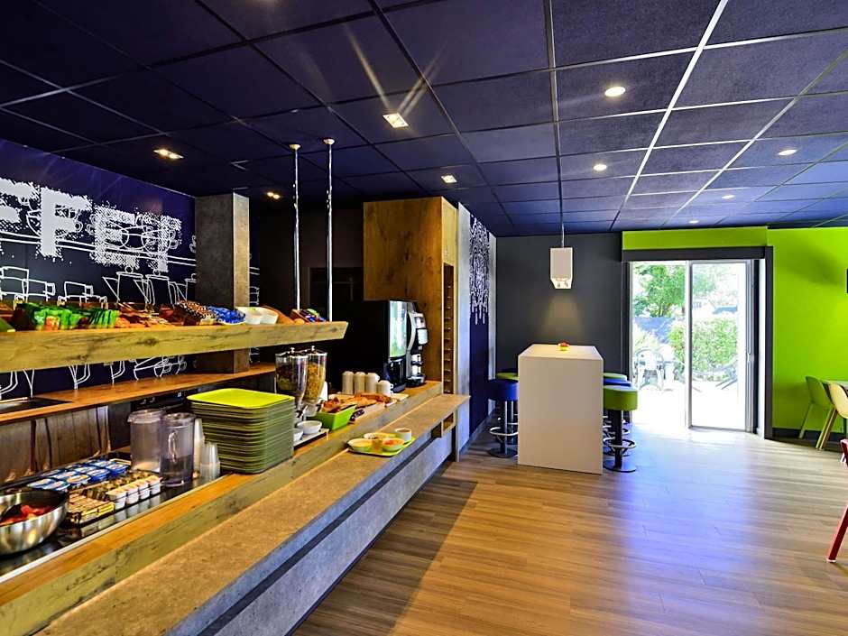 ibis budget Pau Lescar