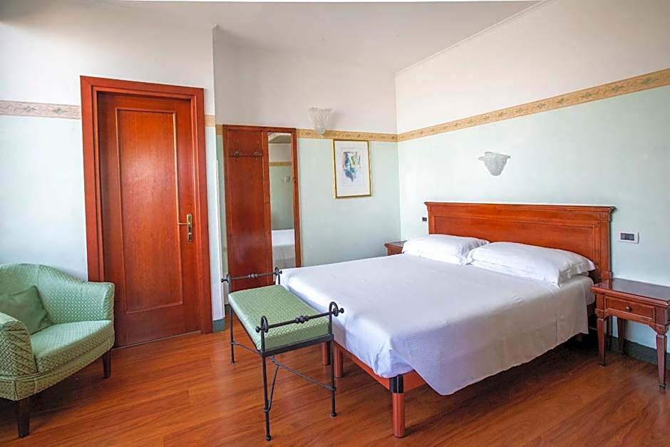 Hotel Russo Palace
