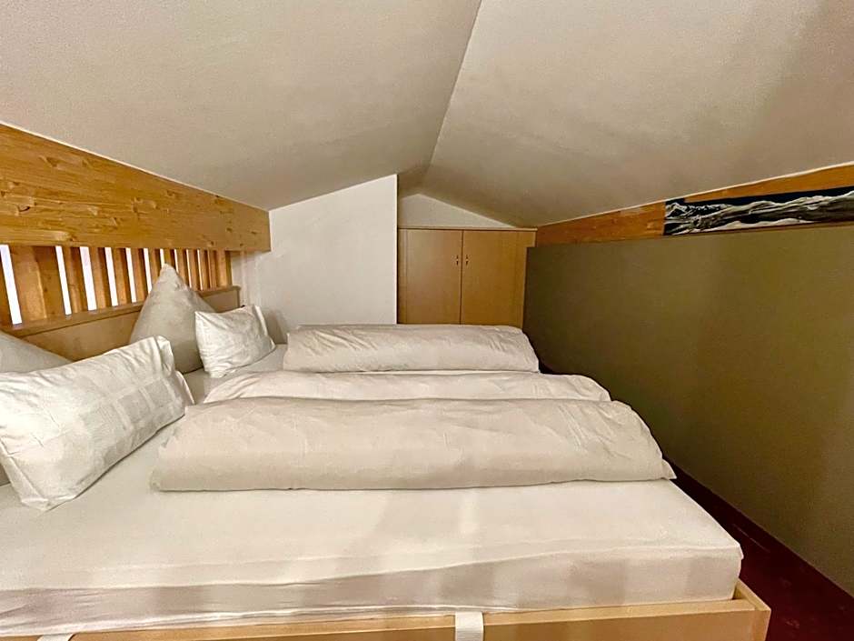 Arlen Lodge Hotel-Garni