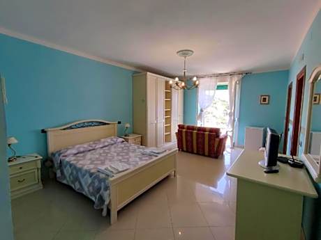 Large Double or Twin Room