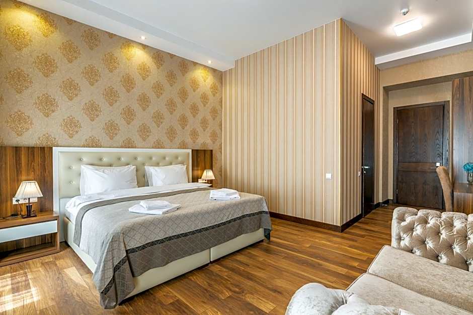 Ornament Hotel
