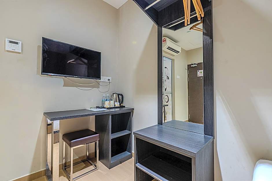 Gl Hotel