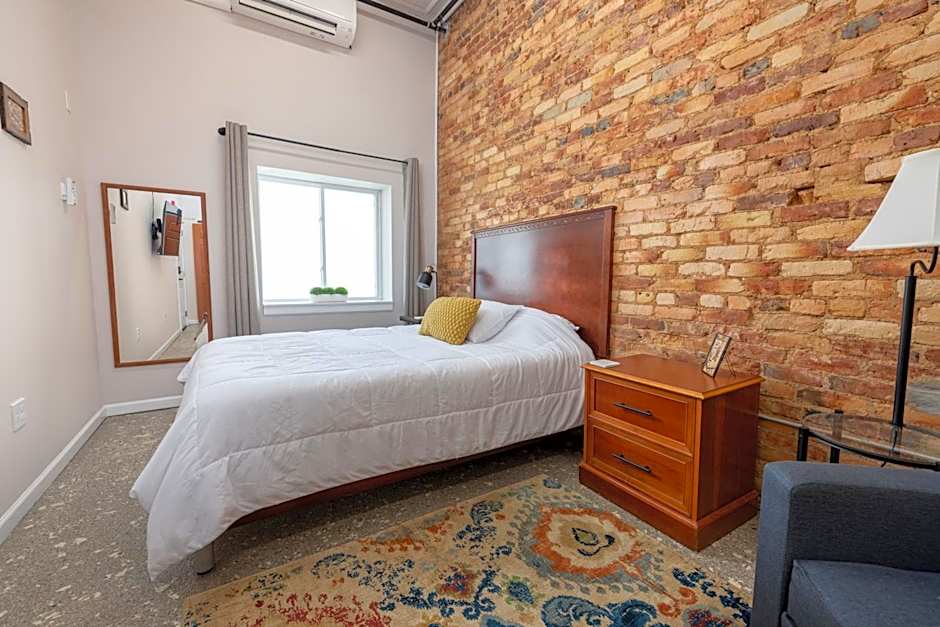 Hartwell Suites