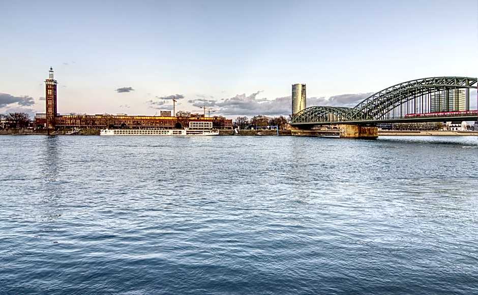 Premier Inn Köln City Süd
