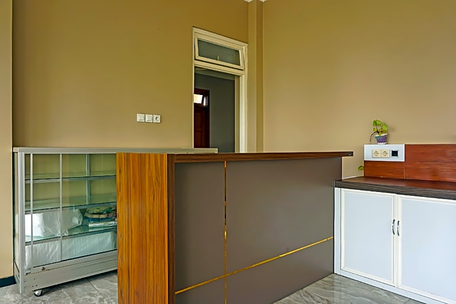 Capital O 92500 Bromo Surya Indah Guest House 1