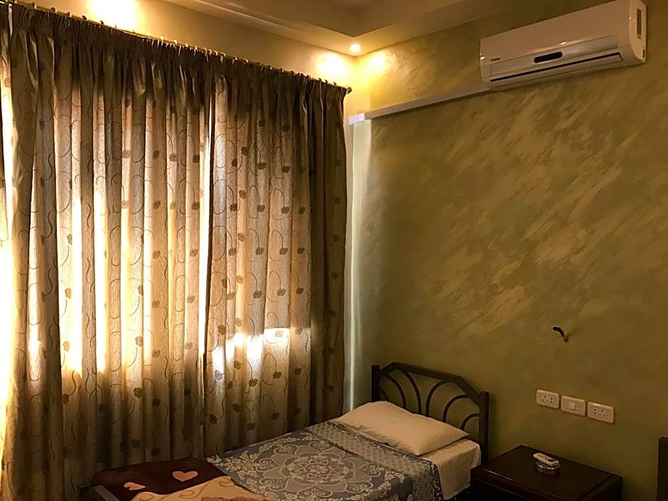 Sun Rise Hotel & Hostel & Tours