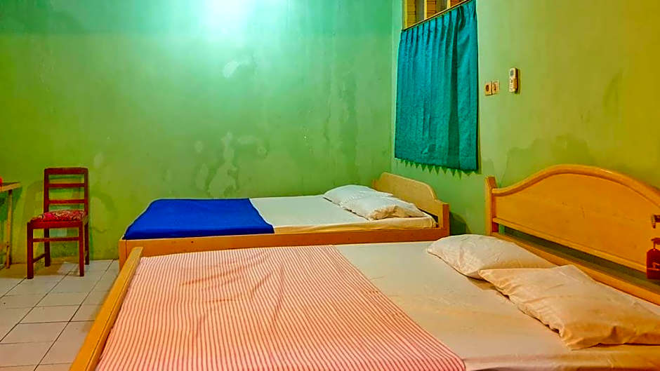 Hotel Jaya Kusuma near Candi Prambanan