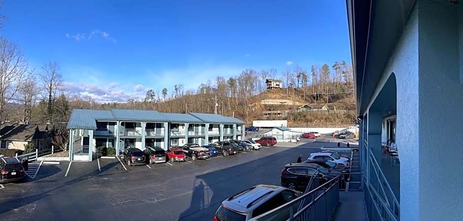 Country Town N' Suites