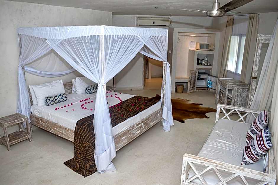 The Villa Luxury Suites Hotel