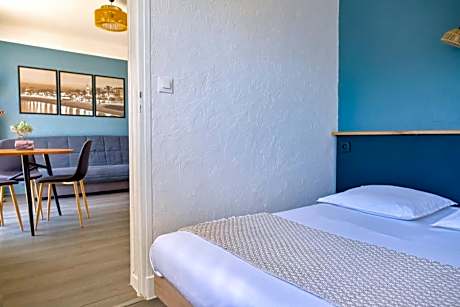 Apartment with Garden View