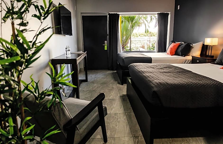 Up Midtown Hotel