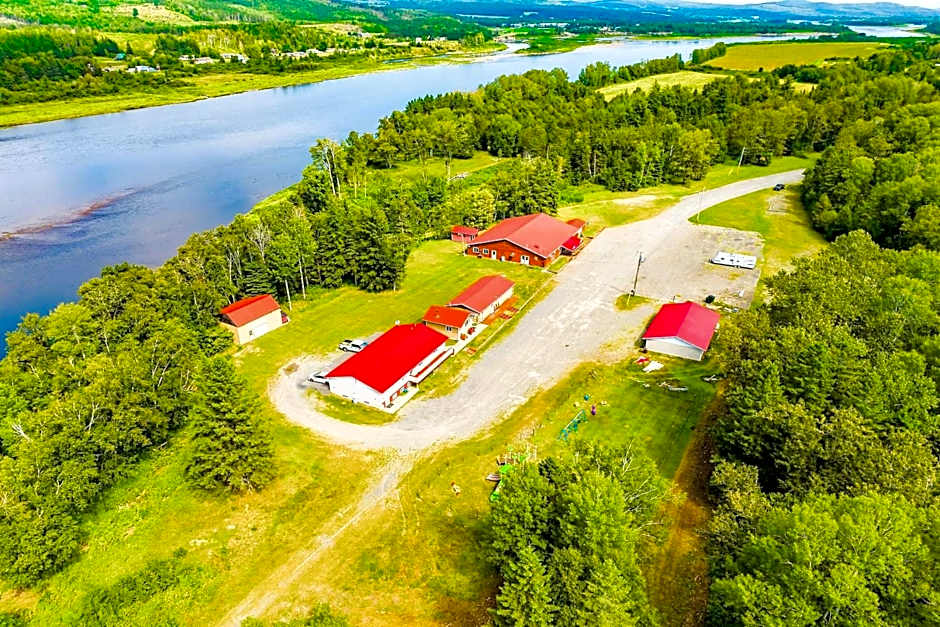 Love Hotels St John River by OYO at Fort Kent ME