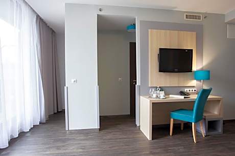 Standard Double or Twin Room with Terrace