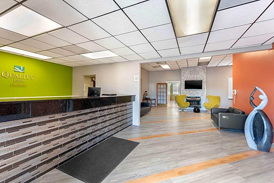 Quality Inn Fairborn near Wright Patterson AFB