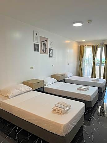 Triple Room with Shared Toilet
