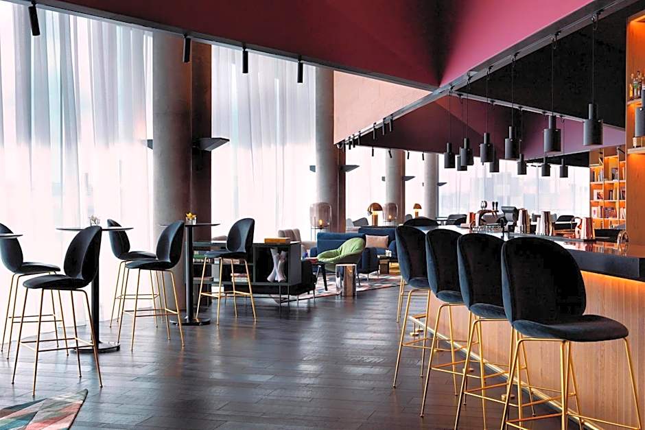 Renaissance Warsaw Airport Hotel