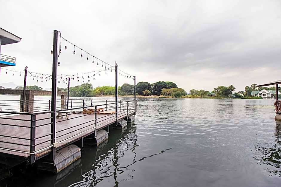 T & T Hostel Kanchanaburi