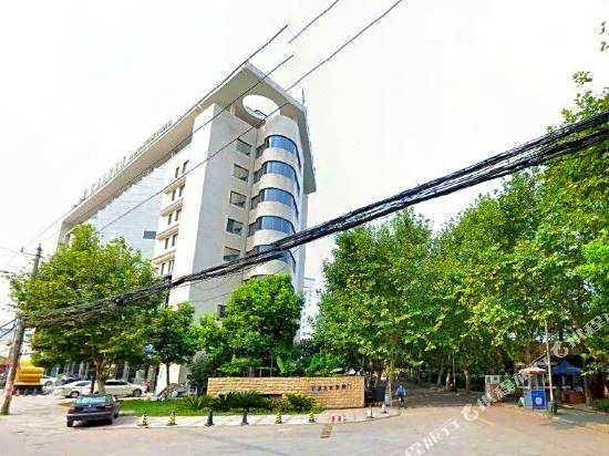Tianwei Wenbo Hotel Ningbo University
